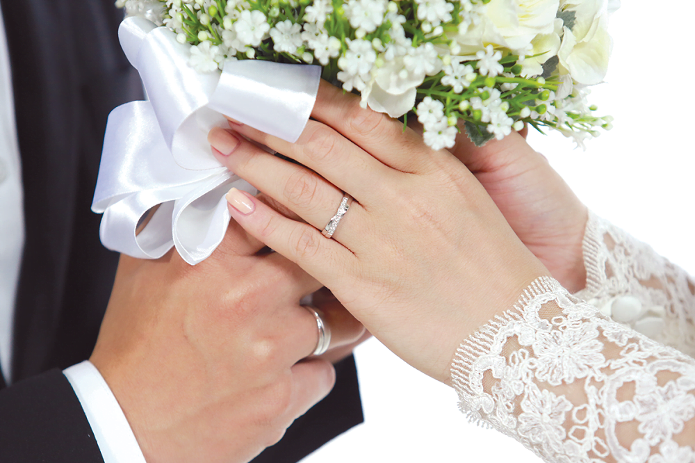 Chọn đúng thời điểm mua nhẫn cưới.